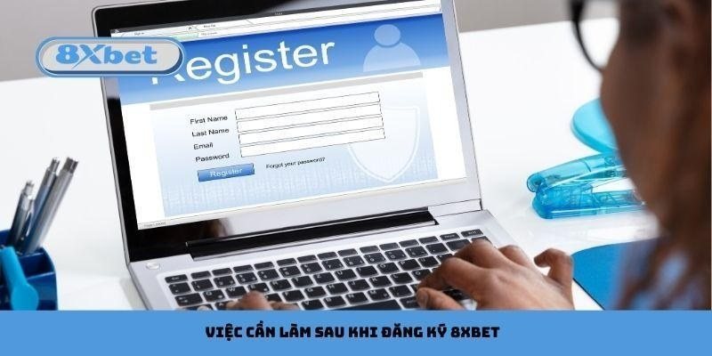 Người dùng hoàn tất biểu mẫu và thiết lập tài khoản sau khi đăng ký